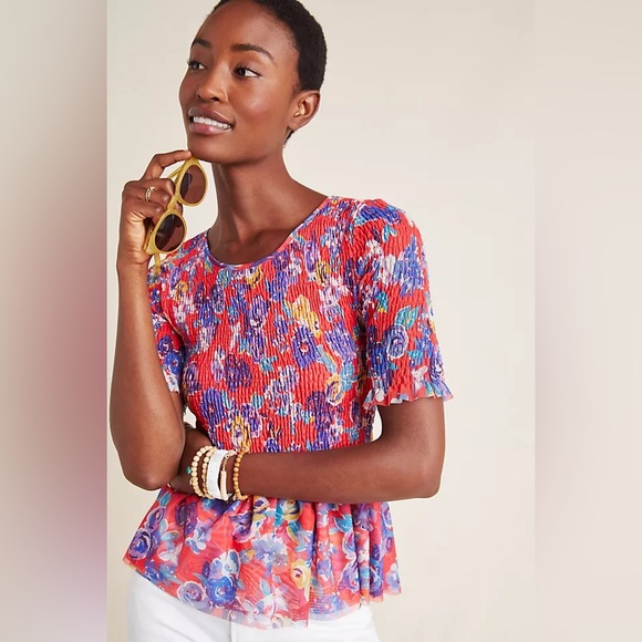 Anthropologie Tops - ⭕️ PRICE FIRM Anthropologie Maeve Size Small Smocked Ashton Red Floral Top